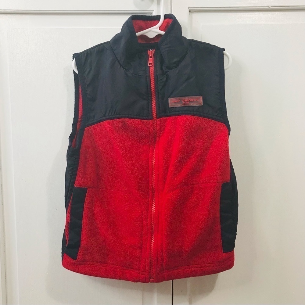 3/$25 GAP Red Fleece Vest Size Extra Small